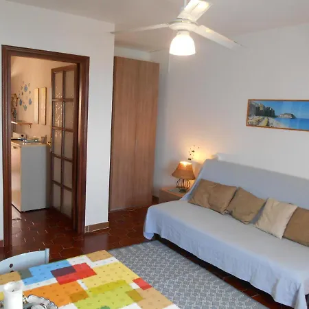 Bluemind 4* טרופאה